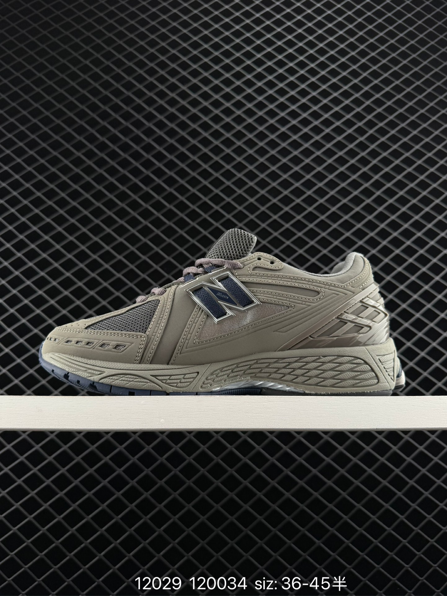 New Balance M1906
